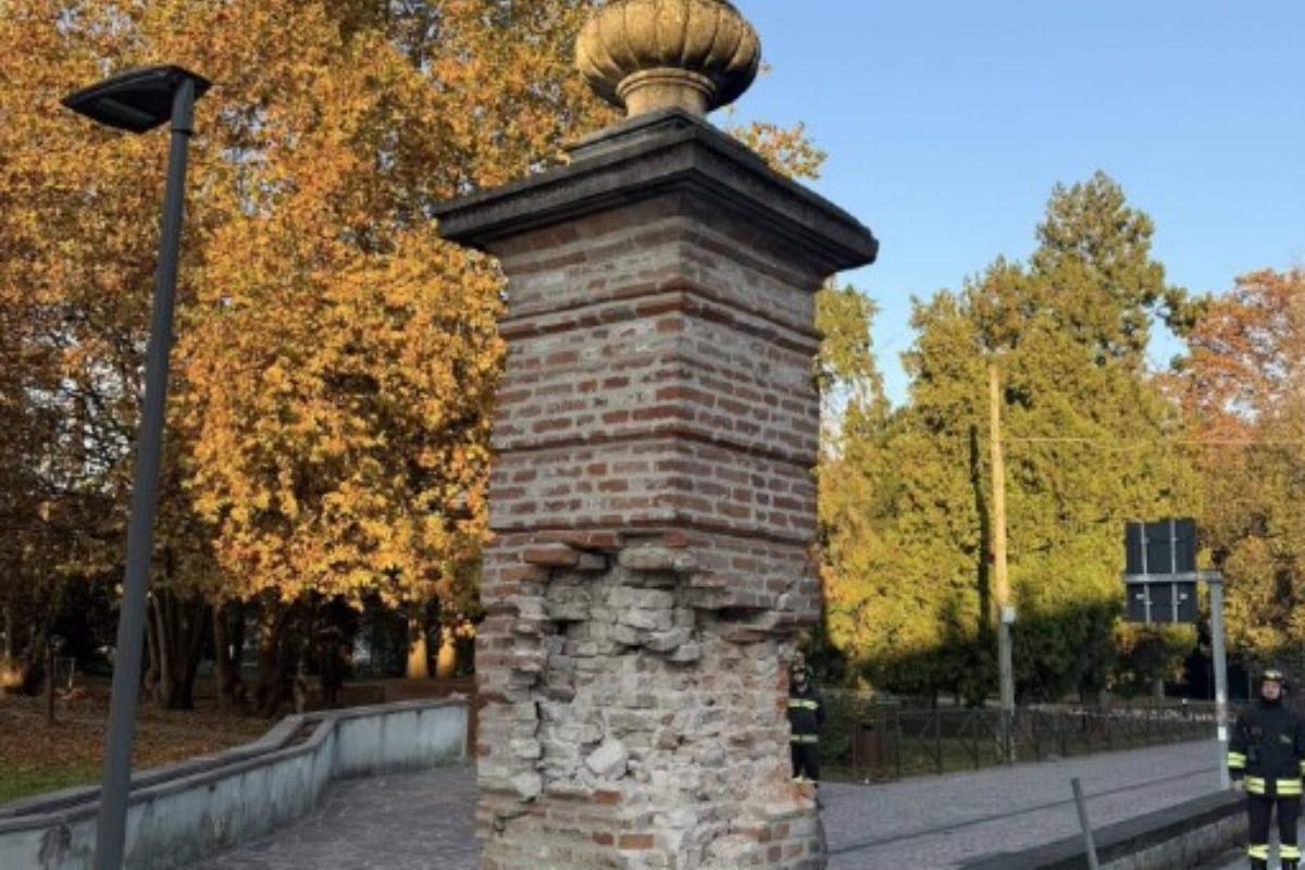 Il capitello distrutto da una macchina a Limena